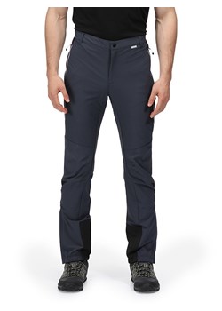 Regatta Spodnie funkcyjne &quot;Mountain III&quot; w kolorze czarnym ze sklepu Limango Polska w kategorii Spodnie męskie - zdjęcie 173538805
