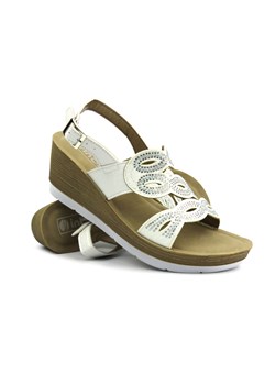 Sandały damskie ze skórzaną wkładką - INBLU EL-29, białe ze sklepu ulubioneobuwie w kategorii Sandały damskie - zdjęcie 173543806