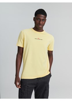 Sinsay - Koszulka z nadrukiem - żółty ze sklepu Sinsay w kategorii T-shirty męskie - zdjęcie 173547026