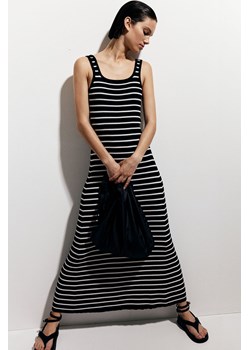 H & M - Sukienka w prążki z rozszerzanym dołem - Czarny ze sklepu H&M w kategorii Sukienki - zdjęcie 173550406