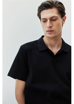 H & M - Strukturalny top polo Regular Fit - Czarny ze sklepu H&M w kategorii T-shirty męskie - zdjęcie 173550486