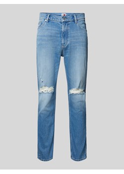 Jeansy o kroju tapered fit z przetarciami model ‘DAD JEAN’ ze sklepu Peek&Cloppenburg  w kategorii Jeansy męskie - zdjęcie 173552968