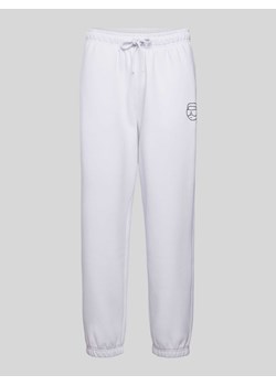 Spodnie dresowe z detalami z logo ze sklepu Peek&Cloppenburg  w kategorii Spodnie męskie - zdjęcie 173553437