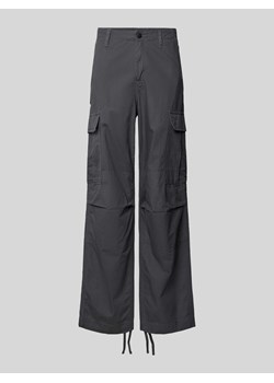 Spodnie cargo o kroju regular fit ze szlufkami na pasek ze sklepu Peek&Cloppenburg  w kategorii Spodnie męskie - zdjęcie 173554546