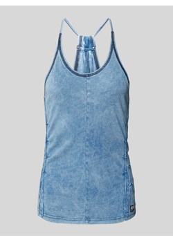 Top o kroju slim fit z efektem denimu model ‘Gathered indigo’ ze sklepu Peek&Cloppenburg  w kategorii Bluzki damskie - zdjęcie 173555738