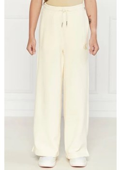 CALVIN KLEIN JEANS Spodnie dresowe | Relaxed fit ze sklepu Gomez Fashion Store w kategorii Spodnie dziewczęce - zdjęcie 173566049