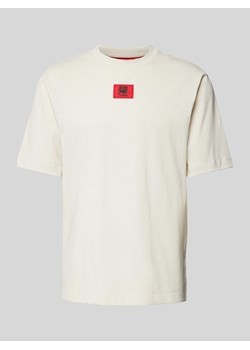 T-shirt z naszywką z logo model ‘Drambok’ — HUGO X RB ze sklepu Peek&Cloppenburg  w kategorii T-shirty męskie - zdjęcie 173569048