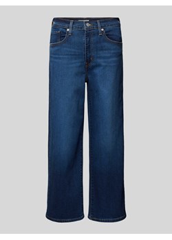 Jeansy z wysokim stanem i szeroką,skróconą nogawką ze sklepu Peek&Cloppenburg  w kategorii Jeansy damskie - zdjęcie 173569409