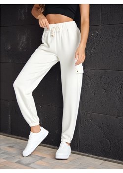 Sinsay - Spodnie - kremowy ze sklepu Sinsay w kategorii Spodnie damskie - zdjęcie 173576047