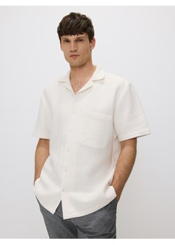 Reserved - Muślinowa koszula comfort fit - biały ze sklepu Reserved w kategorii Koszule męskie - zdjęcie 173581298