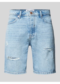 Szorty jeansowe o kroju regular fit z przetarciami model ‘EDGE’ ze sklepu Peek&Cloppenburg  w kategorii Spodenki męskie - zdjęcie 173583786