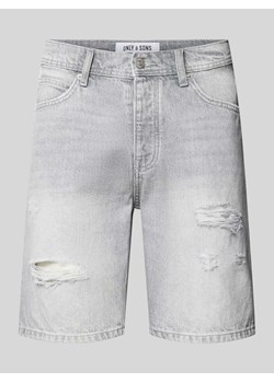 Szorty jeansowe o kroju regular fit z przetarciami model ‘EDGE’ ze sklepu Peek&Cloppenburg  w kategorii Spodenki męskie - zdjęcie 173583945