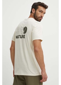 Fjallraven t-shirt sportowy Walk With Nature kolor beżowy z nadrukiem F12600216 ze sklepu ANSWEAR.com w kategorii T-shirty męskie - zdjęcie 173586537