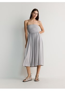 Reserved - Sukienka z wiskozą - jasnoszary ze sklepu Reserved w kategorii Sukienki - zdjęcie 173590268