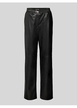 Spodnie materiałowe z elastycznym pasem model ‘Halmara’ ze sklepu Peek&Cloppenburg  w kategorii Spodnie damskie - zdjęcie 173595416