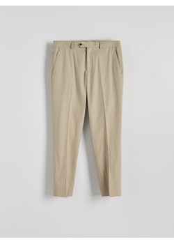Reserved - Spodnie regular z dodatkiem konopi - beżowy ze sklepu Reserved w kategorii Spodnie męskie - zdjęcie 173599265