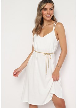 Biała Trapezowa Sukienka z Bawełną na Cienkich Ramiączkach Teslifea ze sklepu Born2be Odzież w kategorii Sukienki - zdjęcie 173615999