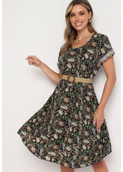 Czarno-Zielona Wiskozowa Sukienka Rozkloszowana we Wzór Paisley Mastis ze sklepu Born2be Odzież w kategorii Sukienki - zdjęcie 173626339
