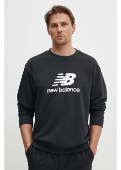 New Balance bluza Stacked Logo French męska kolor czarny z nadrukiem MT41500BK ze sklepu ANSWEAR.com w kategorii Bluzy męskie - zdjęcie 173628475
