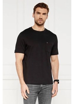 Tommy Hilfiger T-shirt POCKET TEE | Regular Fit ze sklepu Gomez Fashion Store w kategorii T-shirty męskie - zdjęcie 173631305
