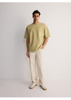 Reserved - Gładki T-shirt oversize - oliwkowy ze sklepu Reserved w kategorii T-shirty męskie - zdjęcie 173639587