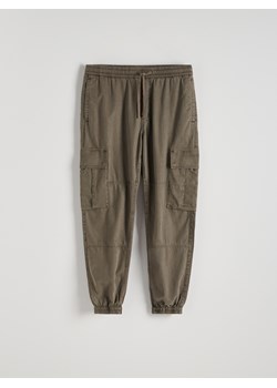 Reserved - Spodnie jogger cargo - ciemnozielony ze sklepu Reserved w kategorii Spodnie męskie - zdjęcie 173639627