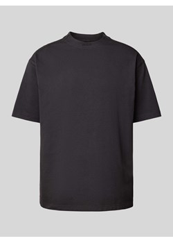 T-shirt o kroju oversized z wyhaftowanym logo ze sklepu Peek&Cloppenburg  w kategorii T-shirty męskie - zdjęcie 173651898