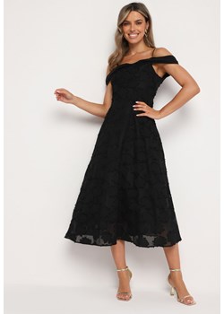 Czarna Rozkloszowana Sukienka na Regulowanych Ramiączkach o Taliowanym Kroju Umadea ze sklepu Born2be Odzież w kategorii Sukienki - zdjęcie 173657768