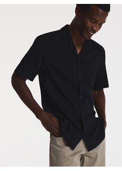Reserved - Koszula regular fit z wiskozy - czarny ze sklepu Reserved w kategorii Koszule męskie - zdjęcie 173658735