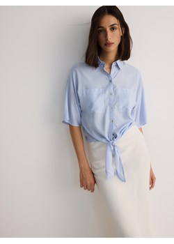 Reserved - Krótka koszula z wiązaniem - jasnoniebieski ze sklepu Reserved w kategorii Koszule damskie - zdjęcie 173659955