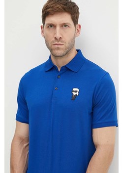 Karl Lagerfeld polo męski kolor niebieski z aplikacją 534221.745022 ze sklepu ANSWEAR.com w kategorii T-shirty męskie - zdjęcie 173669449