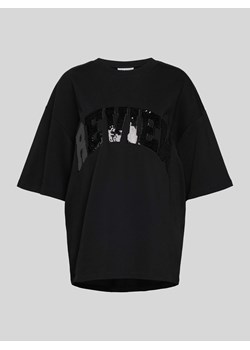 T-shirt o kroju oversized z cekinowym obszyciem model ‘SEQUINS’ ze sklepu Peek&Cloppenburg  w kategorii Bluzki damskie - zdjęcie 173672176