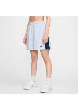 Damskie spodenki z tkaniny Nike Sportswear - Szary ze sklepu Nike poland w kategorii Szorty - zdjęcie 173672789