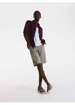 Reserved - Gładka koszula regular fit - fioletowy ze sklepu Reserved w kategorii Koszule męskie - zdjęcie 173675357