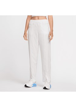 Damskie spodnie piłkarskie z tkaniny z wysokim stanem Nike Dri-FIT FFF Tech Pack - Biel ze sklepu Nike poland w kategorii Spodnie damskie - zdjęcie 173687738