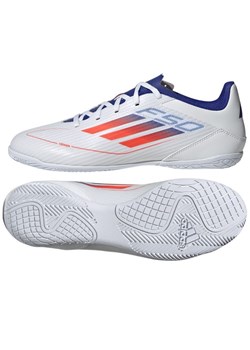 Buty piłkarskie adidas F50 Club In M IF1345 białe ze sklepu ButyModne.pl w kategorii Buty sportowe męskie - zdjęcie 173688526