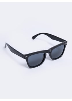 Okulary przeciwsłoneczne męskie czarne Mumer 906 ze sklepu Big Star w kategorii Okulary przeciwsłoneczne męskie - zdjęcie 173691366