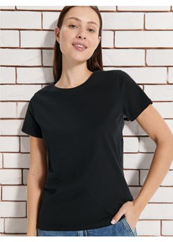 Sinsay - Gładka koszulka z krótkim rękawem - czarny ze sklepu Sinsay w kategorii Bluzki damskie - zdjęcie 173701289