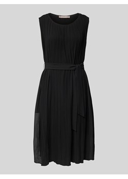 Sukienka o długości do kolan z plisami ze sklepu Peek&Cloppenburg  w kategorii Sukienki - zdjęcie 173705558