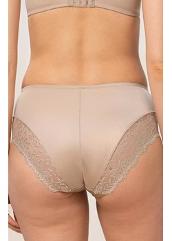 Triumph Ladyform Soft Maxi figi wysokie 10210671, Kolor cielisty, Rozmiar 42, Triumph ze sklepu Intymna w kategorii Majtki damskie - zdjęcie 173706677