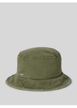 Czapka typu bucket hat z aplikacją z logo model ‘VICTIM OF LOVE’ ze sklepu Peek&Cloppenburg  w kategorii Kapelusze damskie - zdjęcie 173710476