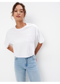 Mohito - Bawełniany t-shirt z haftem - biały ze sklepu Mohito w kategorii Bluzki damskie - zdjęcie 173712746