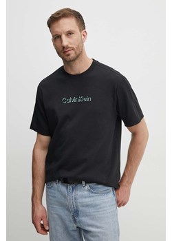 Calvin Klein t-shirt bawełniany męski kolor czarny z aplikacją K10K113105 ze sklepu ANSWEAR.com w kategorii T-shirty męskie - zdjęcie 173717655