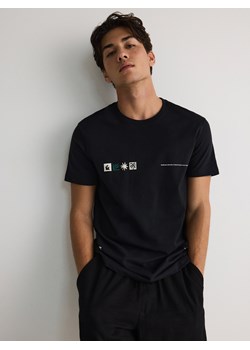 Reserved - T-shirt regular z nadrukiem - czarny ze sklepu Reserved w kategorii T-shirty męskie - zdjęcie 173730845