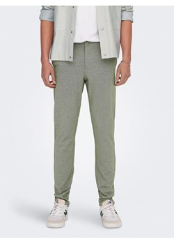 ONLY &amp; SONS Spodnie w kolorze zielonym ze sklepu Limango Polska w kategorii Spodnie męskie - zdjęcie 173732515