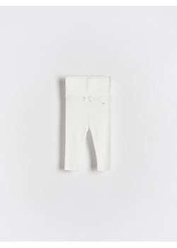 Reserved - Prążkowane legginsy - złamana biel ze sklepu Reserved w kategorii Legginsy niemowlęce - zdjęcie 173748656