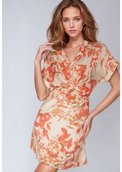 Pomarańczowa Sukienka Taliowana z Koszulową Górą w Abstrakcyjny Wzór Namselle ze sklepu Born2be Odzież w kategorii Sukienki - zdjęcie 173749206