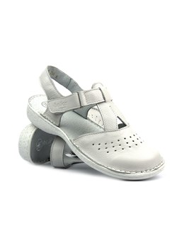 Skórzane sandały damskie na platformie - HELIOS Komfort 128, białe ze sklepu ulubioneobuwie w kategorii Sandały damskie - zdjęcie 173758125