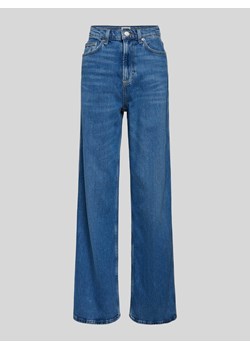 Jeansy z wysokim stanem,szeroką nogawką i 5 kieszeniami model ‘CLAIRE’ ze sklepu Peek&Cloppenburg  w kategorii Jeansy damskie - zdjęcie 173760509