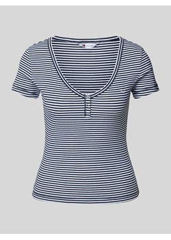 T-shirt o kroju slim fit z zaokrąglonym dekoltem w serek model ‘HENLEY’ ze sklepu Peek&Cloppenburg  w kategorii Bluzki damskie - zdjęcie 173760757